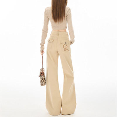 浅卡其色微喇牛仔裤女202