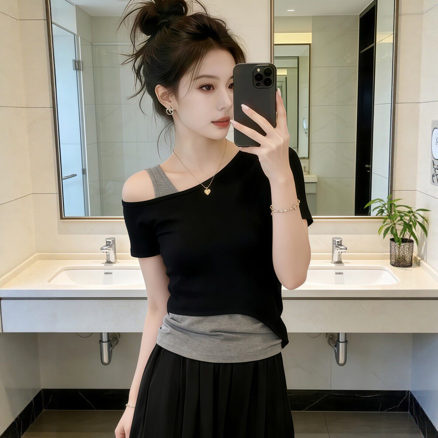 夏季穿搭假两件短袖t恤女装2026新款今年流行爆款设计感斜肩上衣