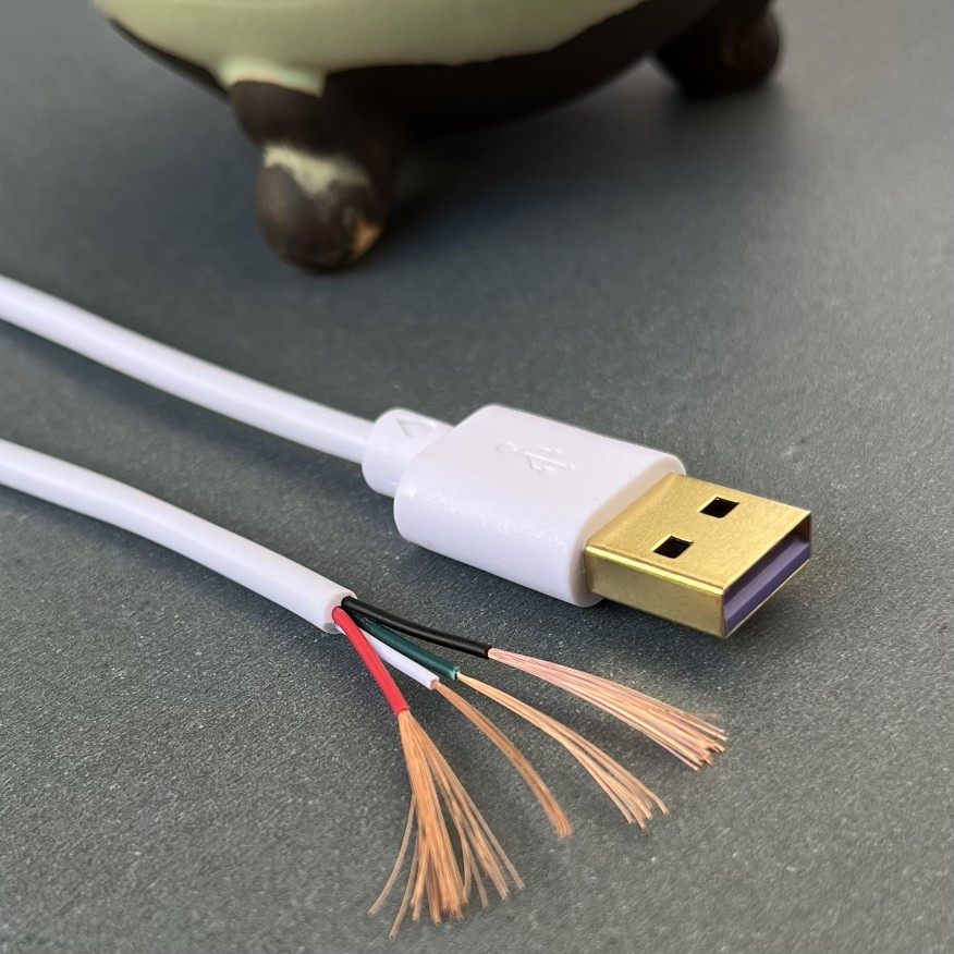 USB镀金公单头4芯快充