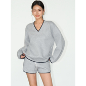 NEVA 上衣 复古撞色v领套头卫衣女宽松休闲长袖 现货7.5折