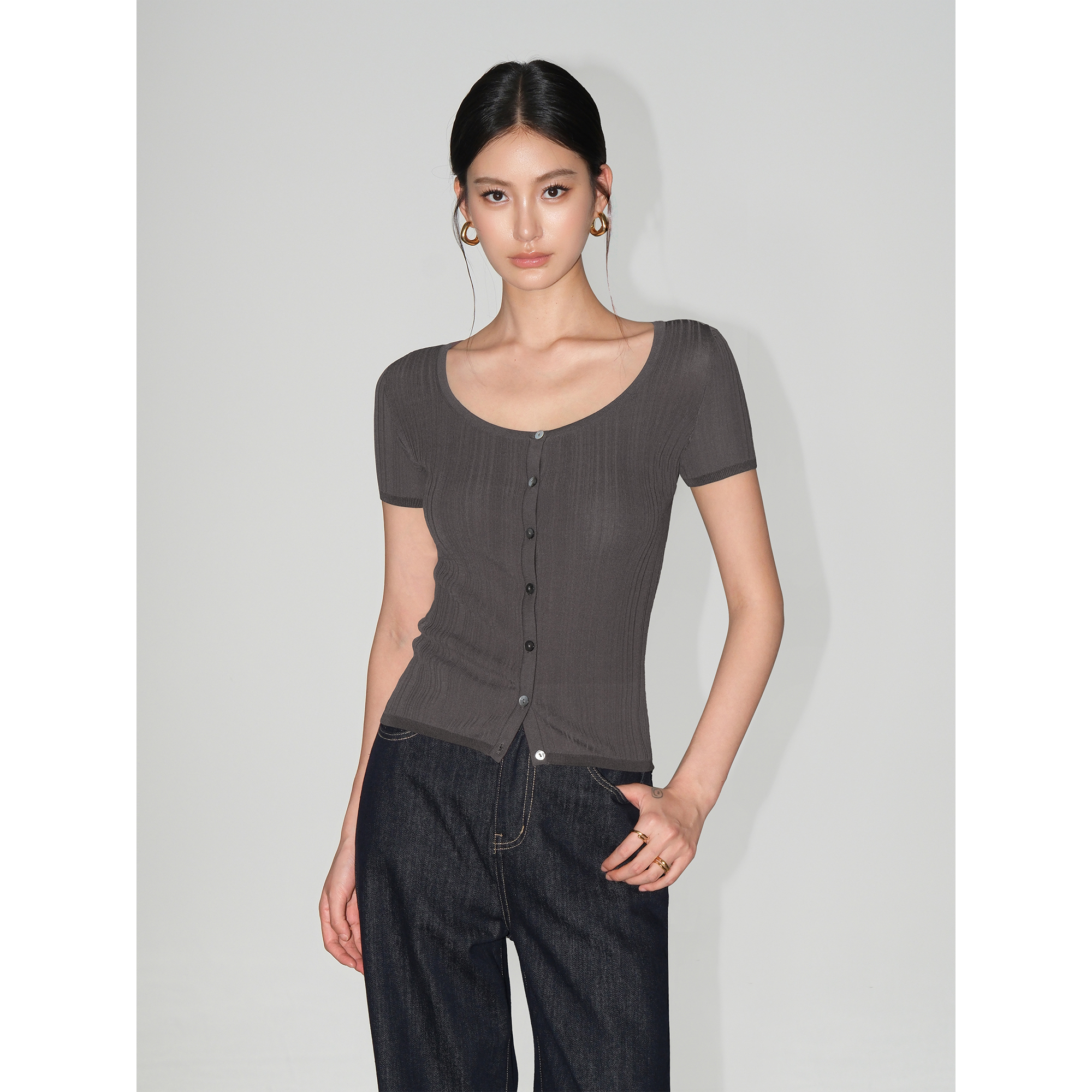 NEVA HU 杏色U领短袖针织开衫女夏季薄款简约气质短款t恤别致上衣