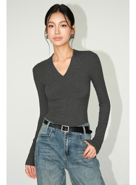 NEVA HU 曼城故事 黑色长袖V领打底衫t恤女修身显瘦纯色针织上衣