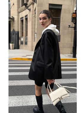 NEVA HU【现货6折】黑色皮衣西装外套女宽松PU皮高级感炸街西服