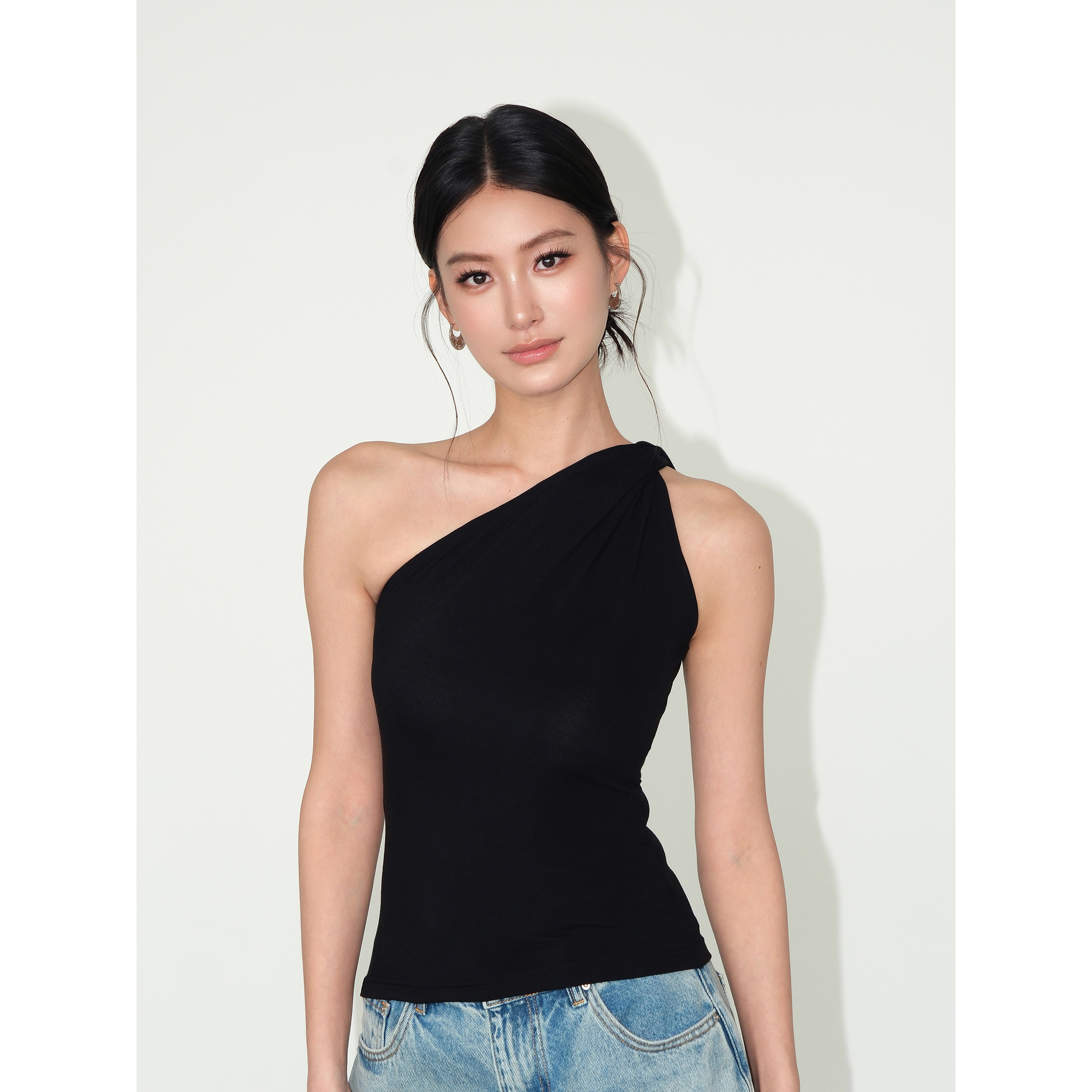 NEVA HU单肩扭结|斜肩吊带背心女夏外穿气质露肩修身弹力针织上衣