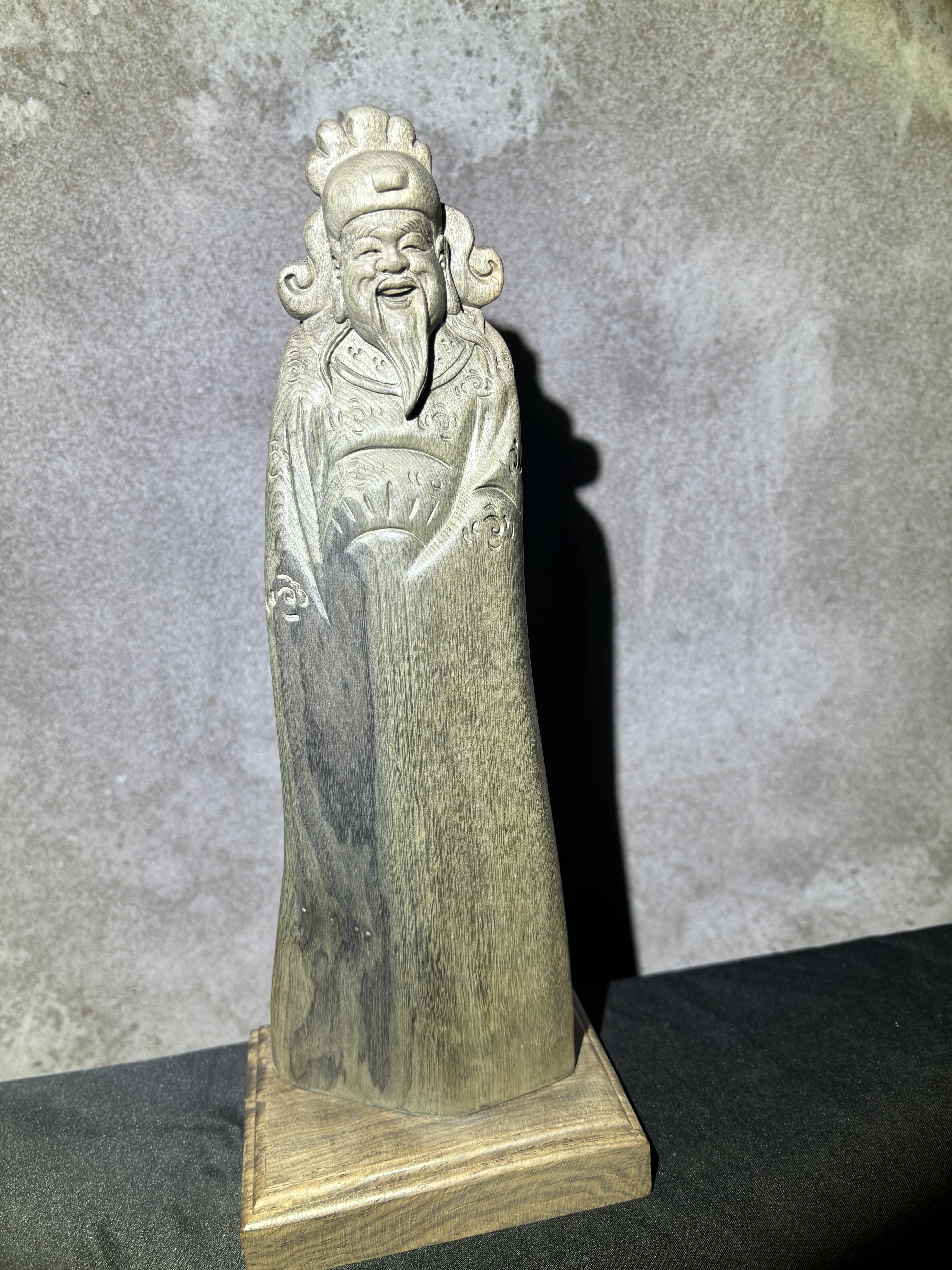 阴沉金丝楠乌木料川渝正宗小叶桢楠原木料保真香味雕刻财神摆件