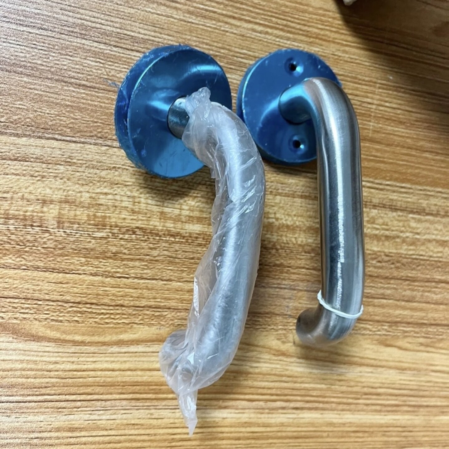 加长螺丝304不锈钢防火门把手逃生门把手圆管把手防火门锁执手图片