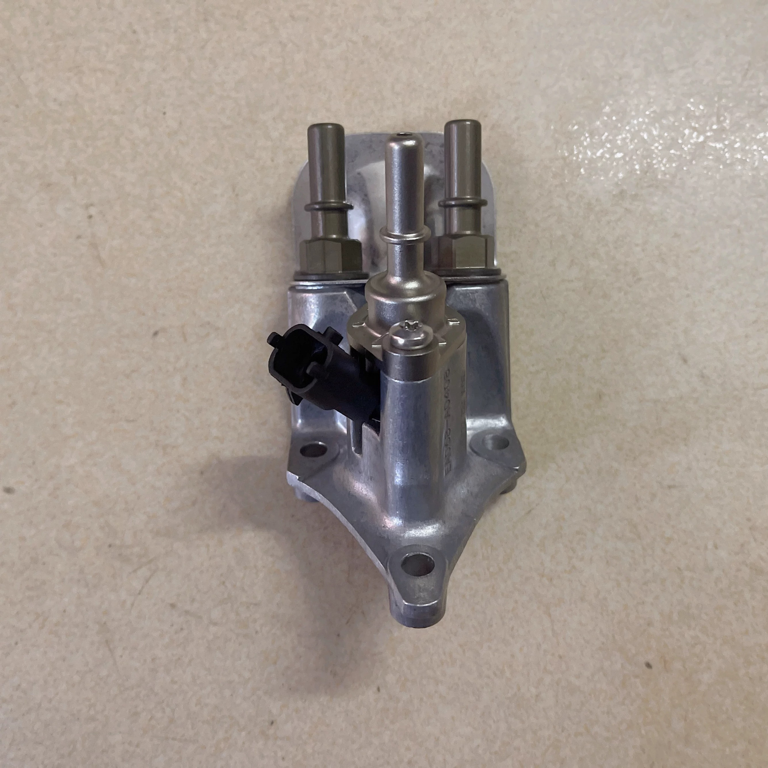 适用庆铃五十铃瑞迈江铃凯运国五493发动机 尿素泵喷油嘴尿素喷嘴