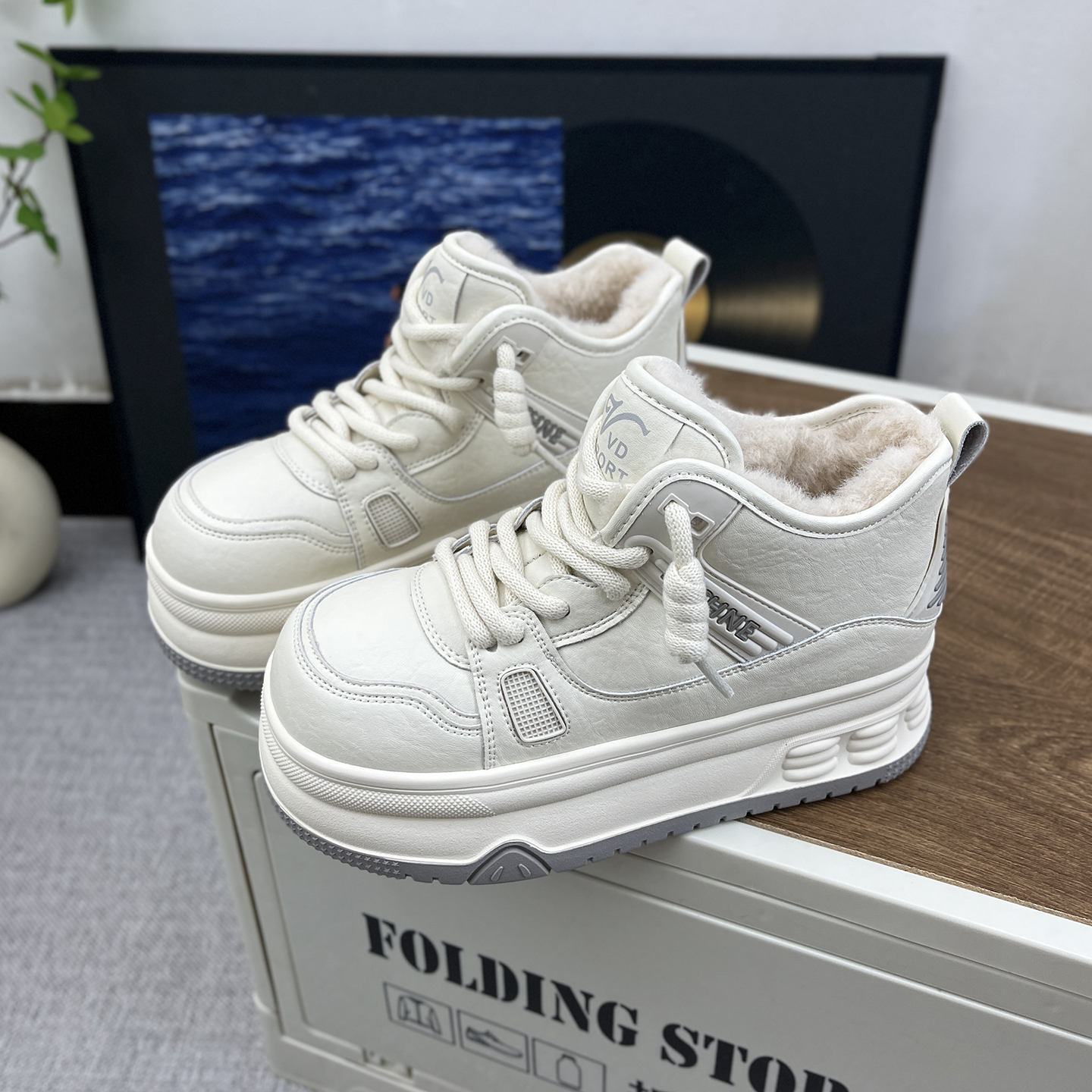 冬季羊毛加绒厚底休闲雪地靴女