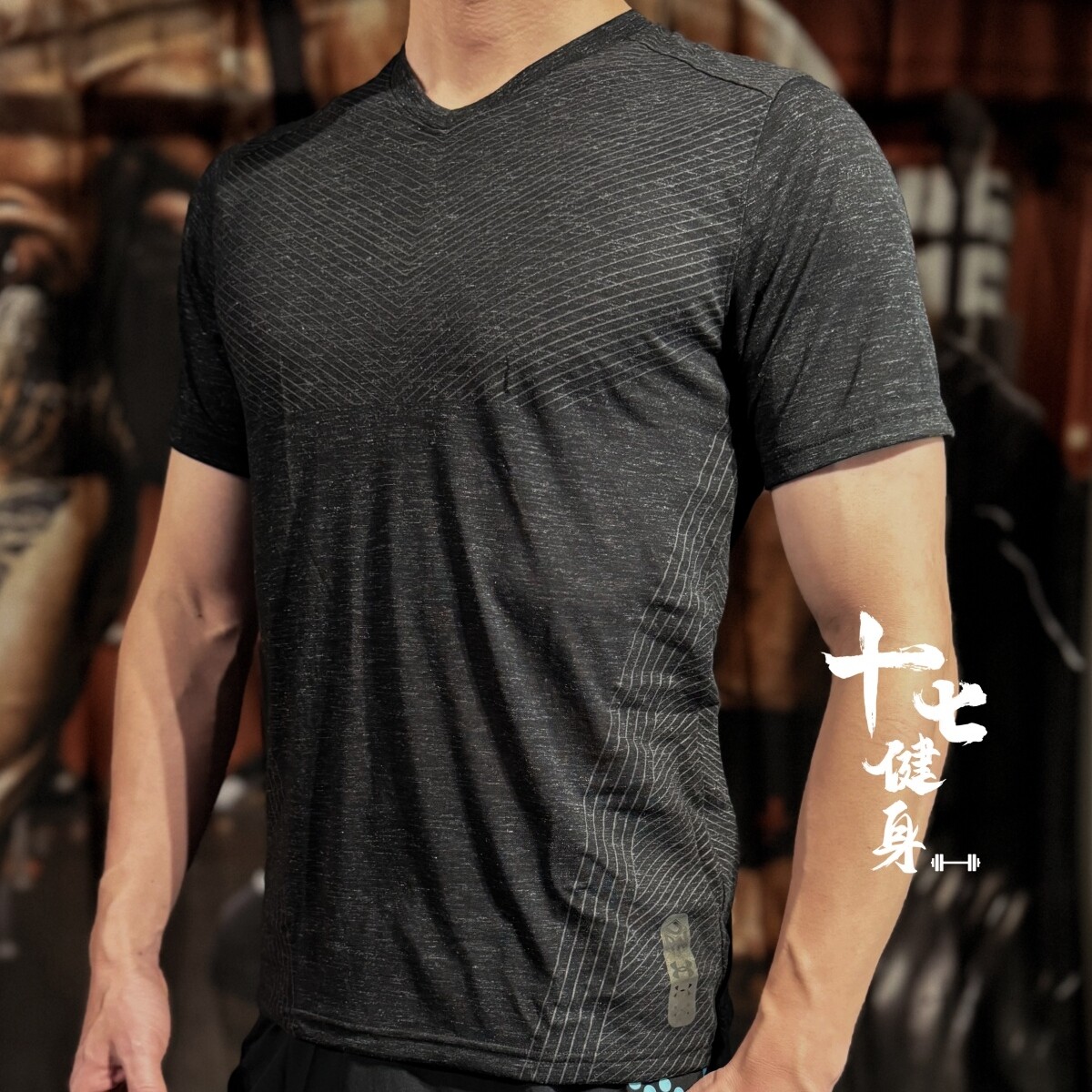 安德玛 UA男子 Breeze 简约百搭修身跑步运动透气短袖T恤1375267,运动服/休闲服装,运动T恤,淘宝优惠券,粉丝福利购,淘宝优惠卷