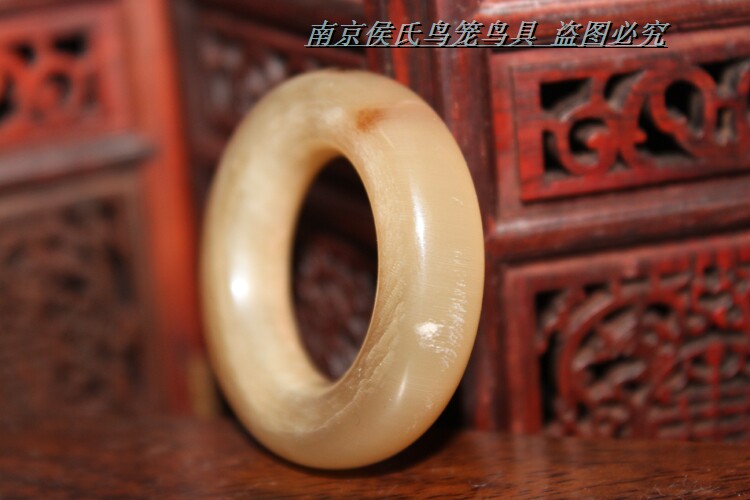 南京侯氏鸟笼鸟具绣眼鸟笼配件白牛角素光绣眼鸟笼扳指特色扣环