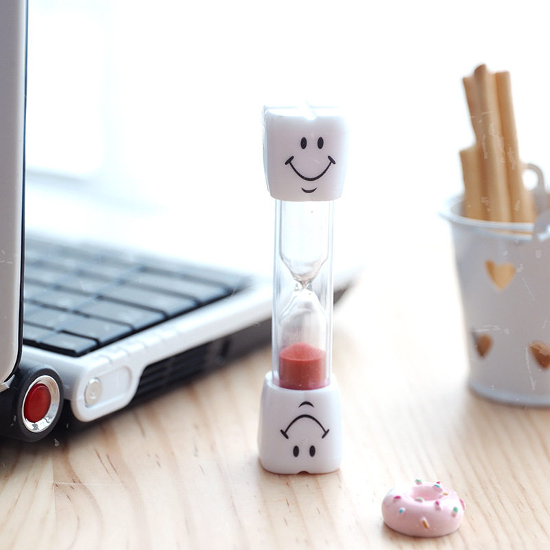 卡通刷牙计时沙漏防摔儿童创意自律三分钟计时器摆件玩具礼物