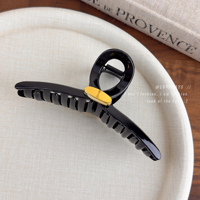同款大号交叉抓夹高级感后脑勺盘发鲨鱼夹