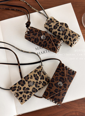 秋冬美拉德豹纹包包项链女款2025新款爆款高级感长款口红包毛衣链