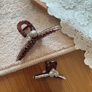 韩版 发夹 高级感水钻珍珠大号抓夹女轻奢百搭后脑勺盘发鲨鱼夹时尚