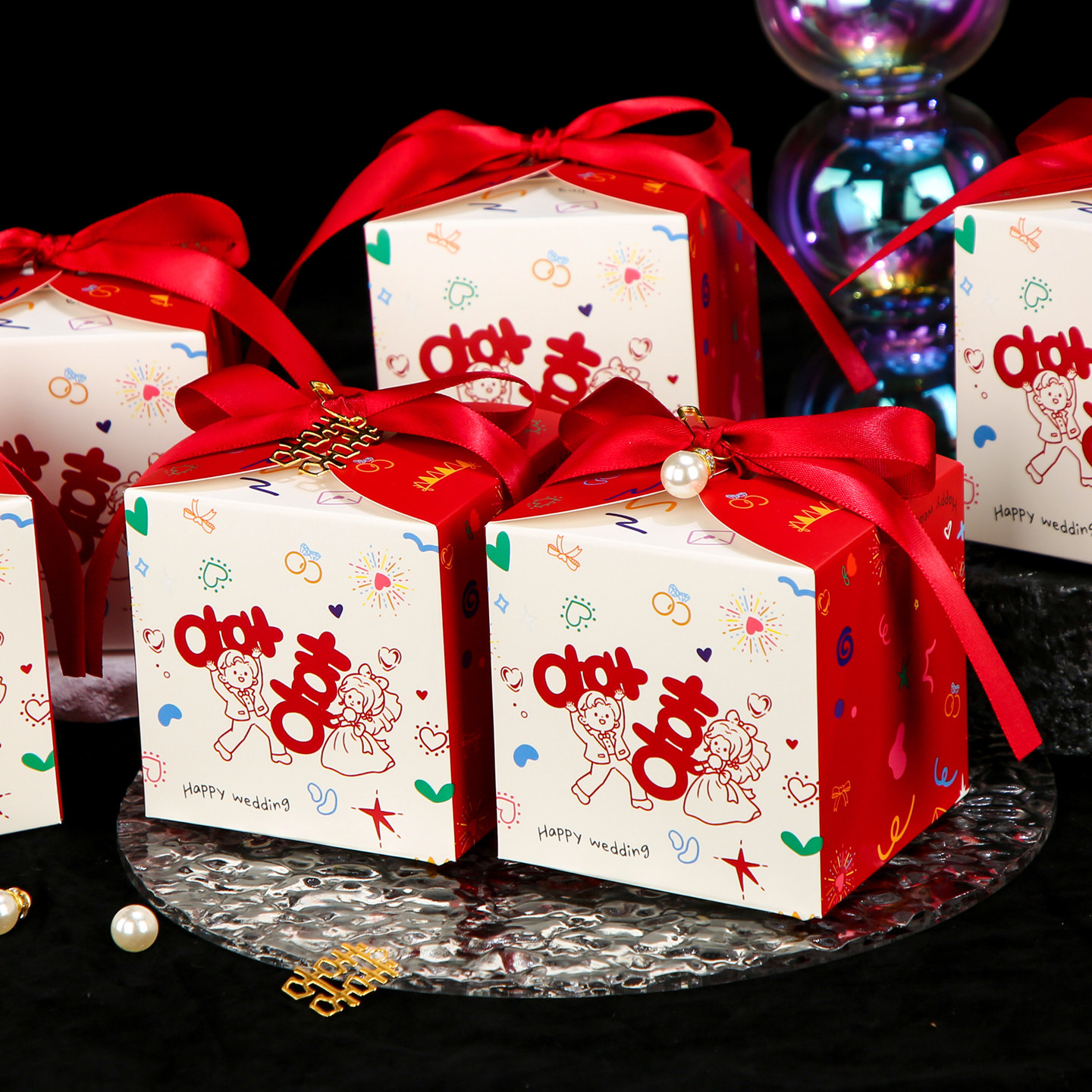 新款多巴胺喜糖盒创意卡通可爱糖果盒小众结婚桌糖盒红色伴手礼盒