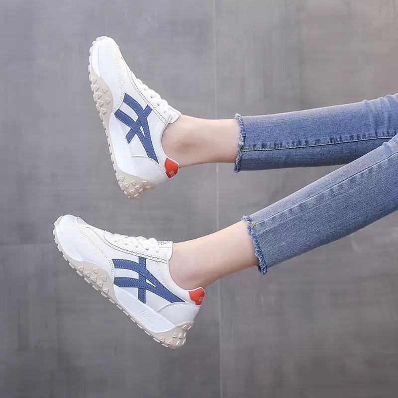 超软孕妇平底休闲小白鞋秋冬百搭单鞋2025新款防滑女鞋阿甘运动鞋