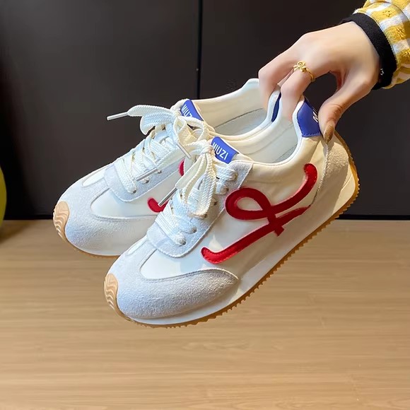 夏季新轻便软底运动鞋透气阿甘鞋