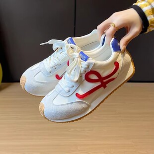 爆款时尚休闲鞋女2026夏季新轻便软底运动鞋透气阿甘鞋超火德训鞋