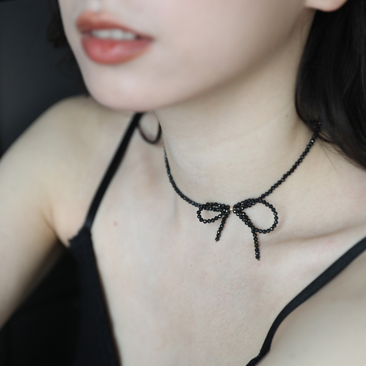 蝴蝶结美产甜酷风尖晶石choker