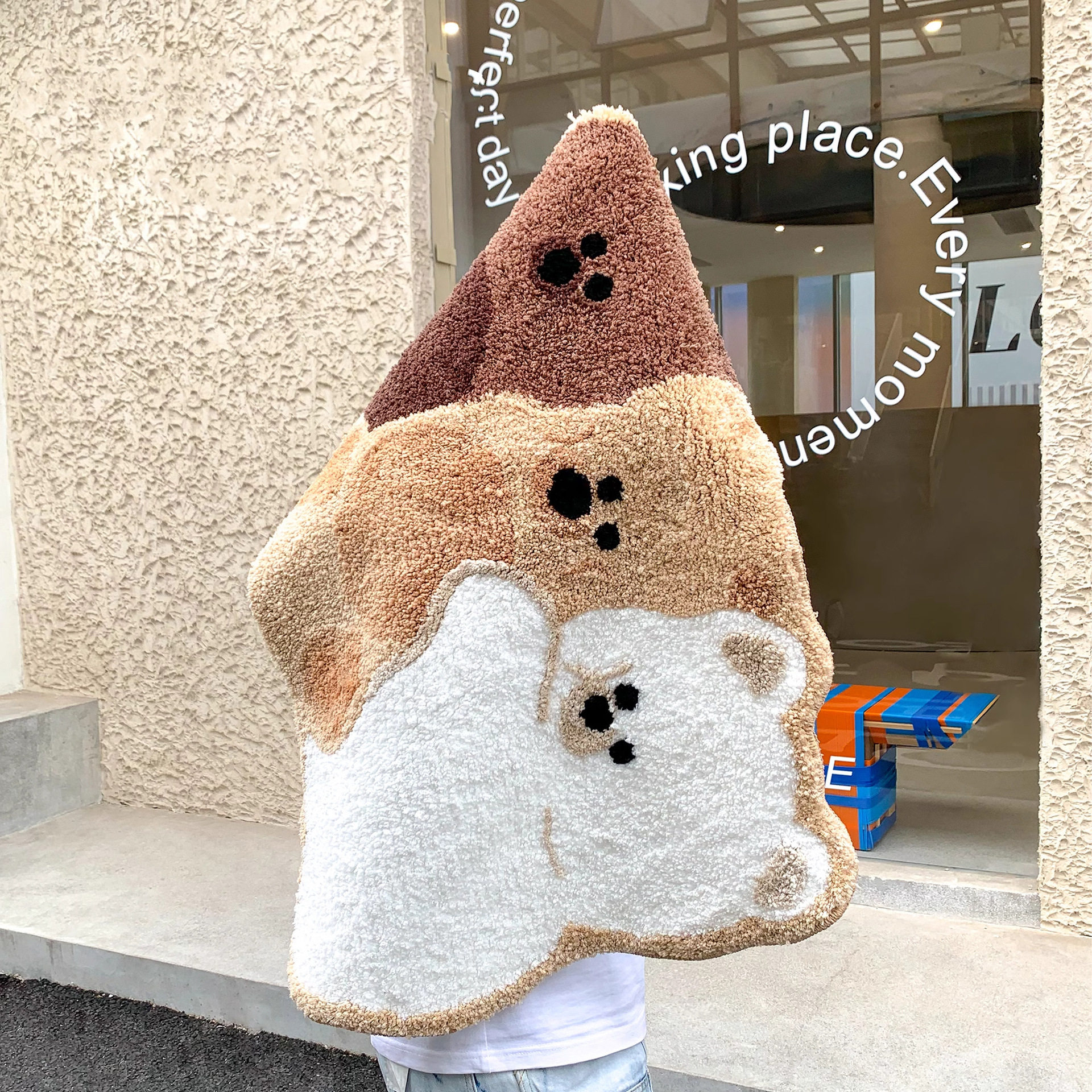 可爱卡通拥抱熊仿羊绒地毯入户植绒地垫卧室簇绒女孩地毯床边毯