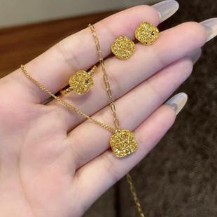 水呗正品金包银方糖镂空锁骨链爆款拉丝爆闪耳钉戒指项链三件套女