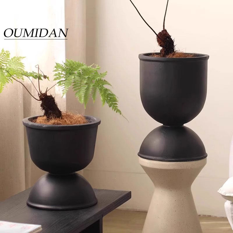 北欧镁泥落地黑金刚花盆极简杯型