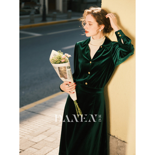 墨绿色丝绒套装 轻奢优雅风显瘦上衣半身裙两件套 女2025年秋冬新款