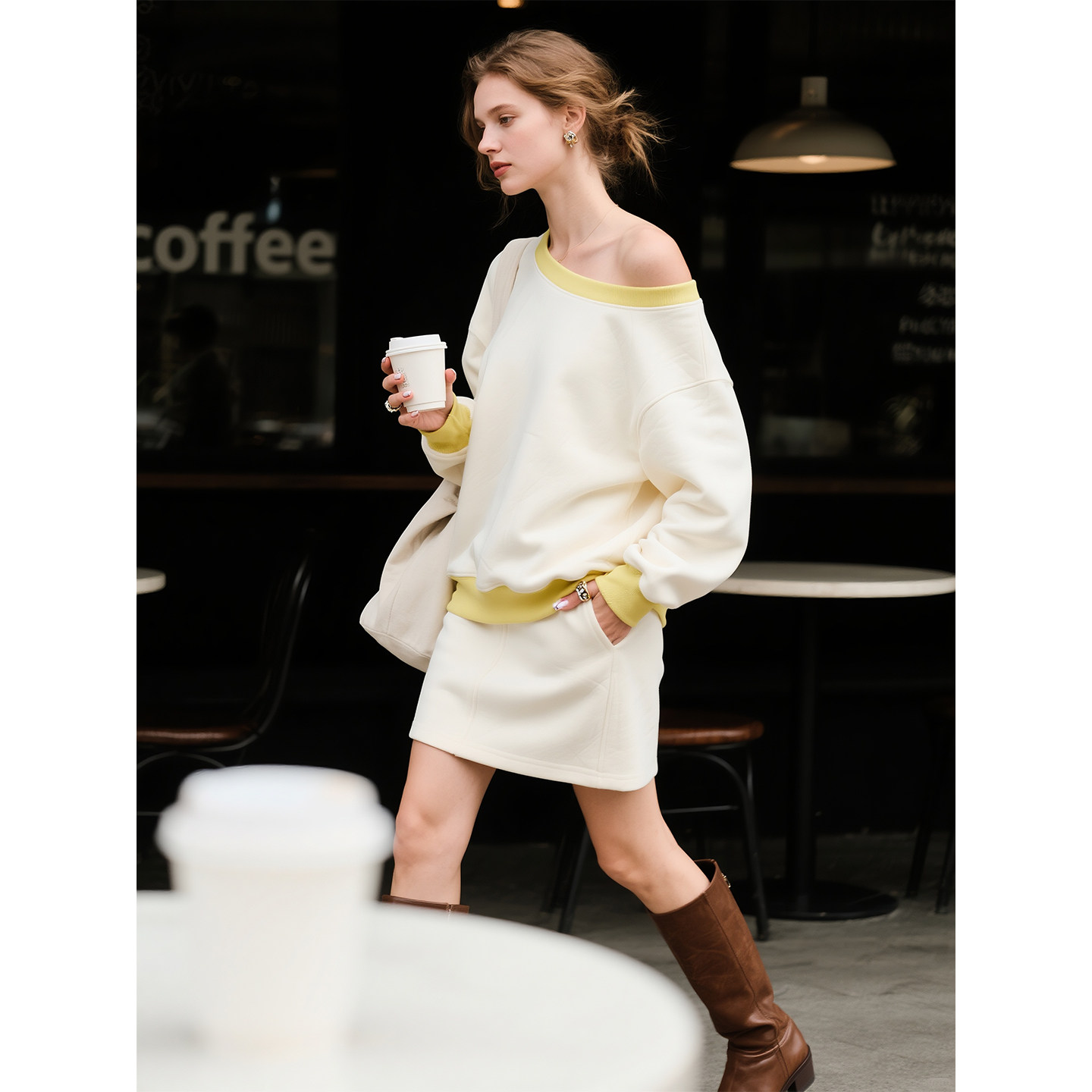 白色斜肩卫衣短裙套装女2026年春季新款宽松休闲上衣半身裙两件套,女装/女士精品,时尚套装,淘宝优惠券,粉丝福利购,淘宝优惠卷