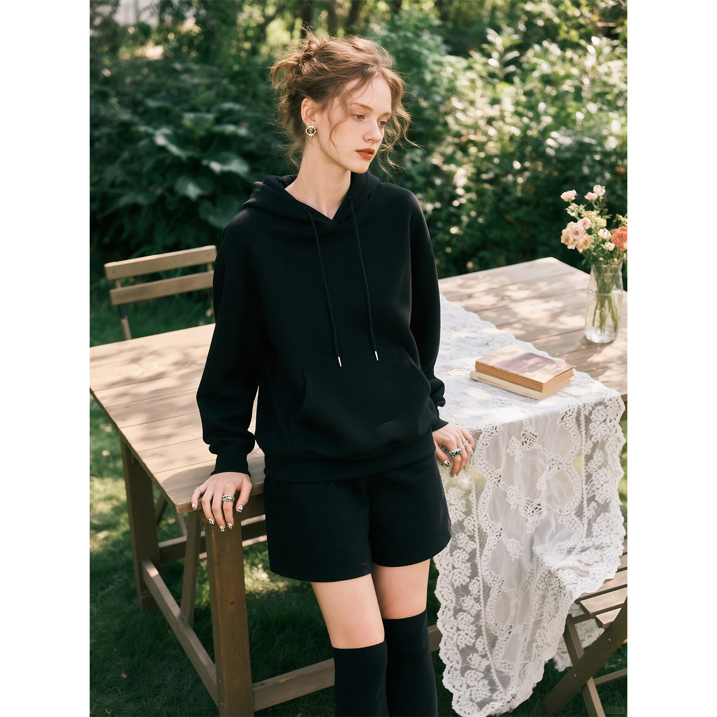 黑色简约休闲风连帽卫衣套装女2026年春季新款宽松百搭显瘦两件套,女装/女士精品,时尚套装,淘宝优惠券,粉丝福利购,淘宝优惠卷