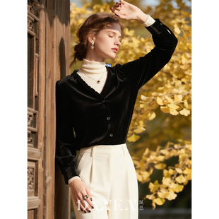 法式黑色丝绒衬衫女2026秋冬新款V领衬衣叠穿百搭显瘦高级感上衣
