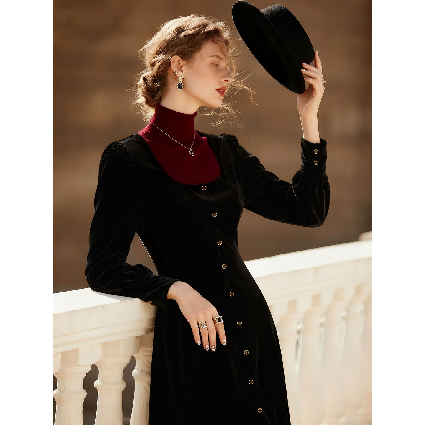 黑色丝绒长袖连衣裙女2025年秋季