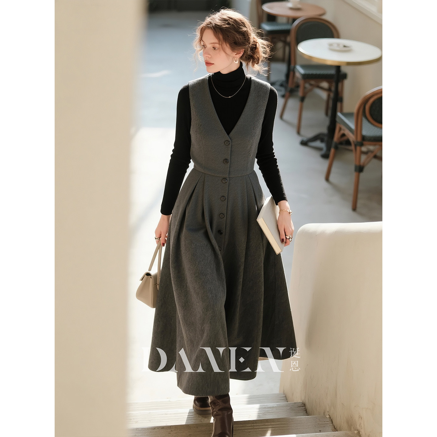 深灰色V领毛呢连衣裙女2026年秋冬新款收腰叠穿无袖中长款裙子,女装/女士精品,连衣裙,淘宝优惠券,粉丝福利购,淘宝优惠卷