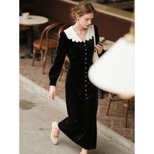 黑色V领丝绒连衣裙女2026年秋冬新款温柔韩系气质收腰显瘦长裙子