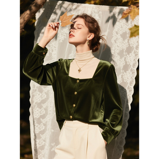 绿色方领丝绒衬衫女2026年春季新款时髦洋气衬衣内搭叠穿显瘦上衣