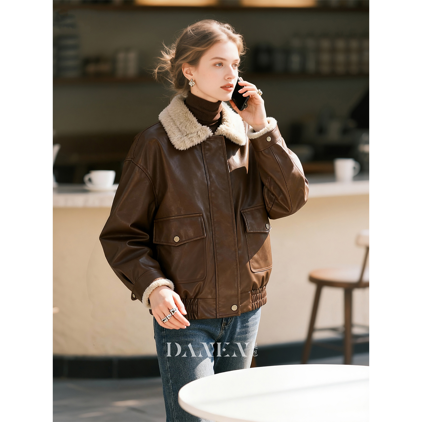 深棕色羊羔毛领皮衣外套女2025