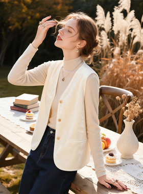 白色丝绒马甲女2025年秋冬新款时尚百搭显瘦坎肩背心百搭气质外套