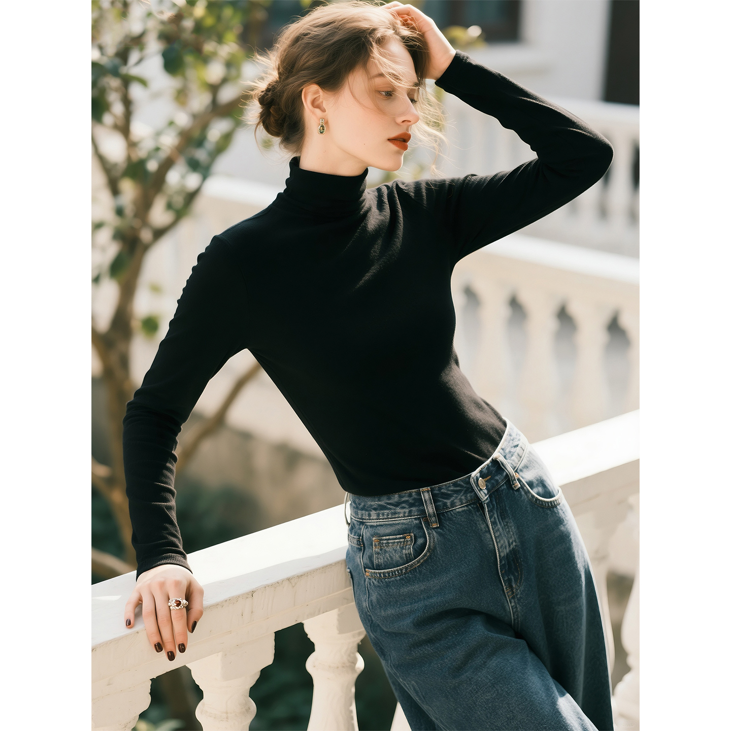 黑色半高领德绒打底衫女2025年