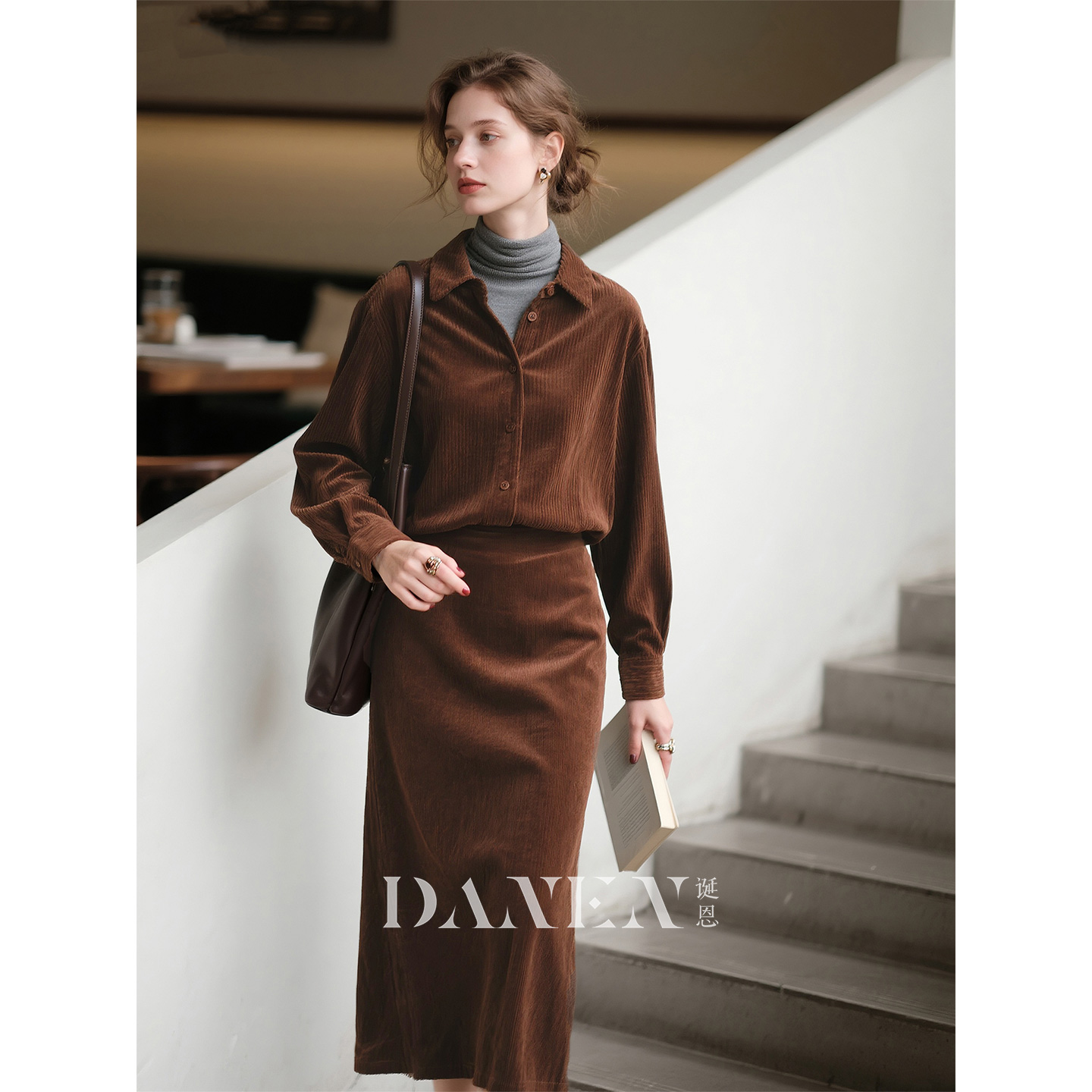 棕色纯棉灯芯绒衬衫半身裙两件套