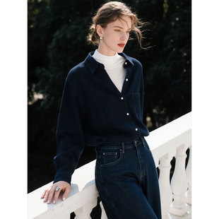 藏青色灯芯绒衬衫女2026年秋冬新款叠穿衬衣简约长袖翻领气质上衣