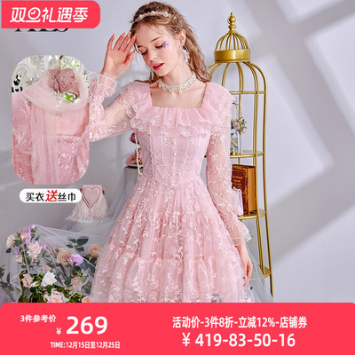 2025春季新款超仙白色方领连衣裙