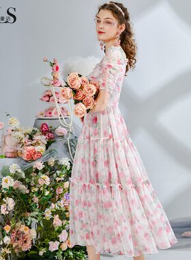 艾丽丝2026夏季新款超仙刺绣蕾丝中长款连衣裙甜美粉色印花公主裙