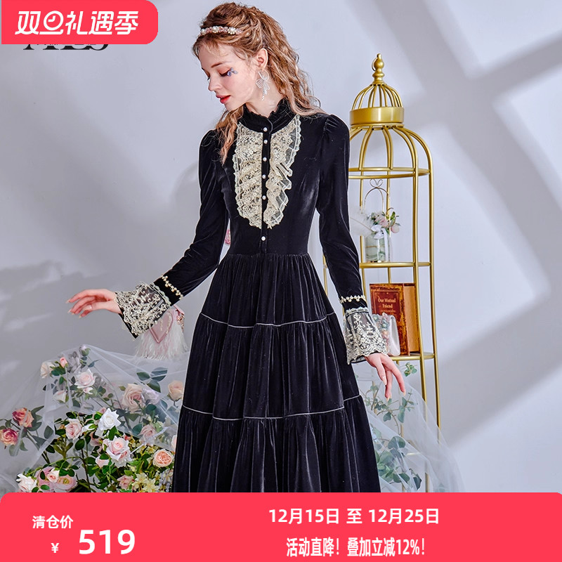 艾丽丝2025秋冬新款丝绒甜美蛋糕裙泡泡袖长袖黑色中长款连衣裙女