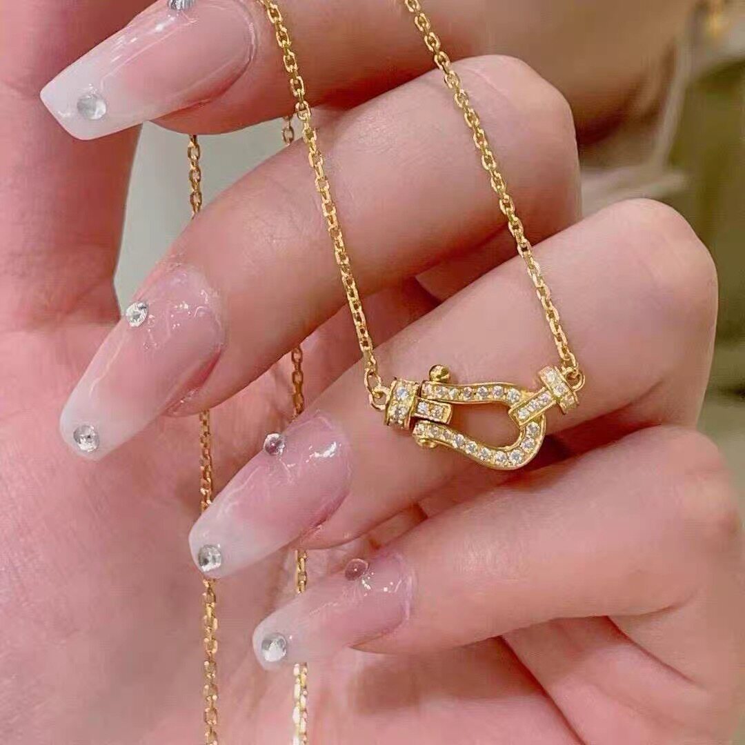 2026新款金色U型挂坠镶钻钛钢链XL0262