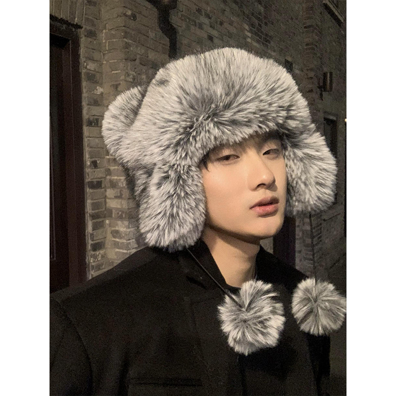 炒鸡高级的黑灰配色毛绒帽子