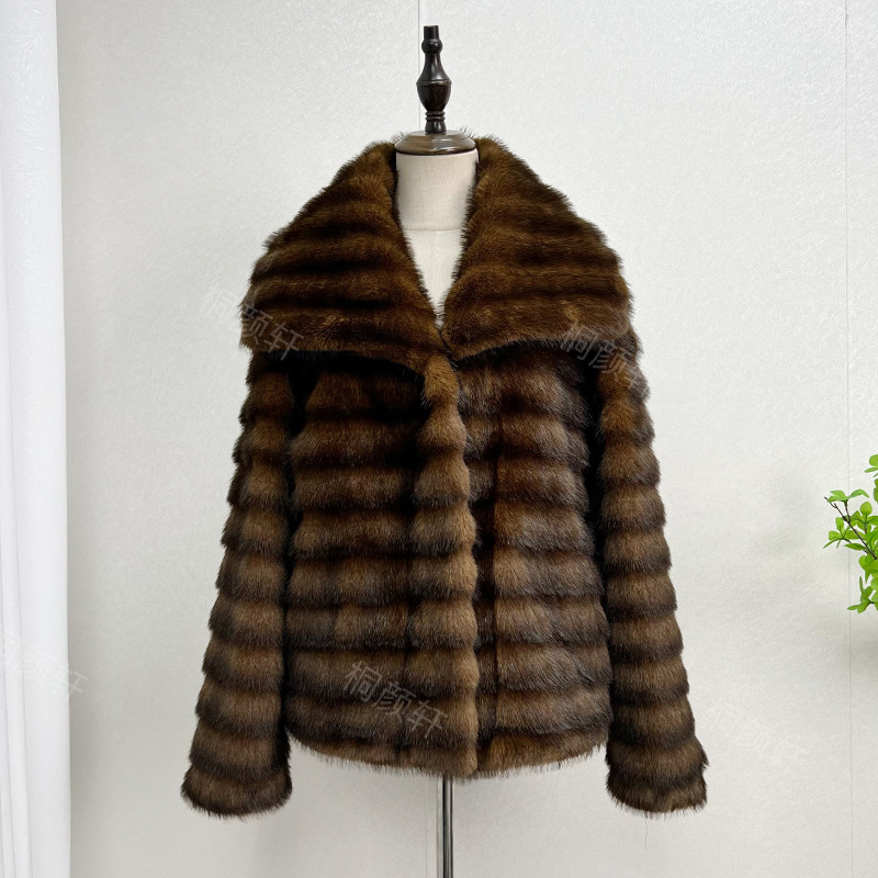 2025秋冬新款龙猫皮草外套