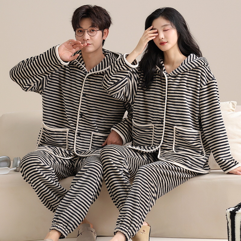 今年新品冬情侣条纹连帽珊瑚绒睡衣女款加绒加厚法兰绒居家大码男