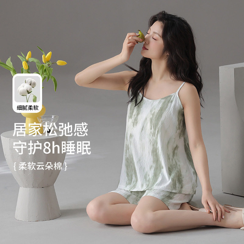 德国韩版夏季清凉舒适云朵棉睡衣女吊带短裤带胸垫简约家居服套装