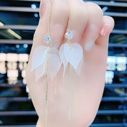 撤柜日韩超仙长款白花瓣流苏耳线耳环女新款潮轻奢小众显脸瘦耳饰