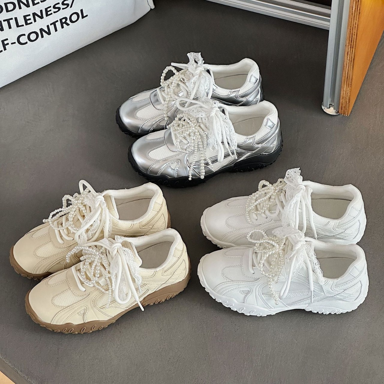 香港撤柜季蕾丝珍珠款内增高软底小白鞋运动透气休闲女鞋防滑耐磨