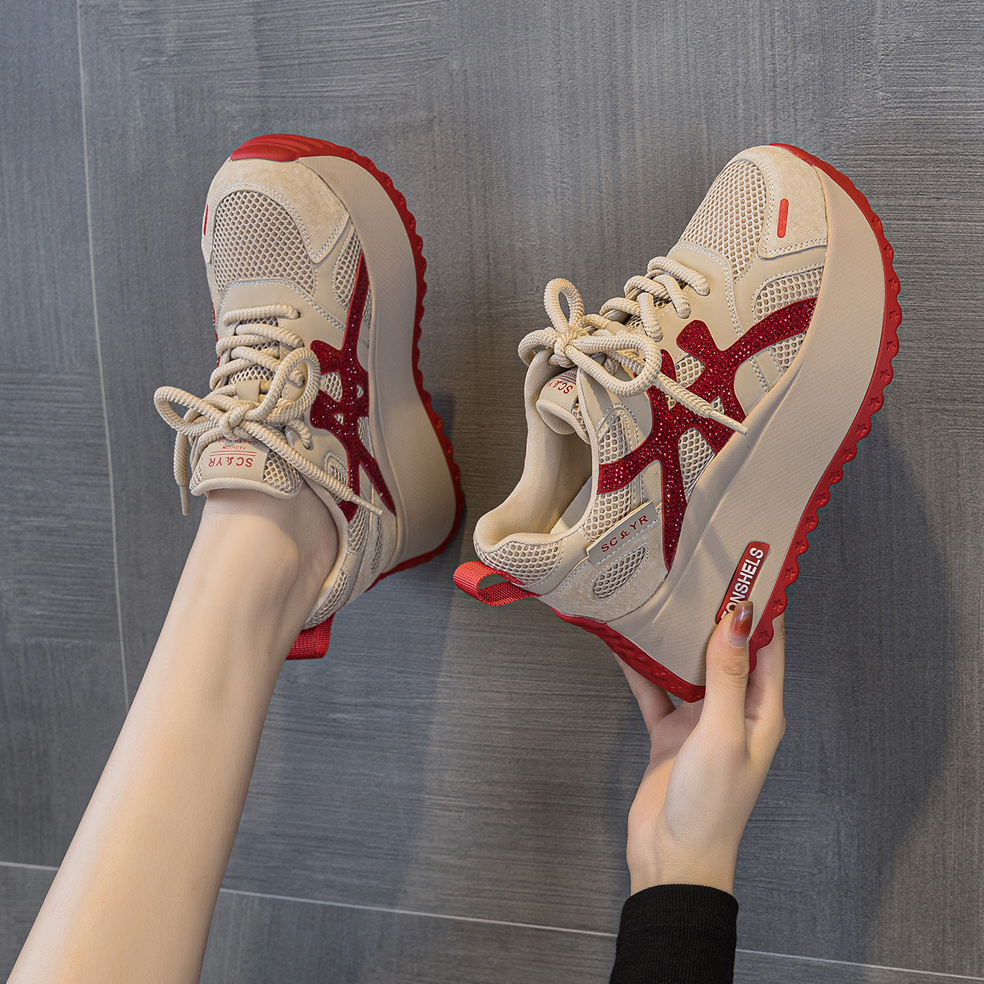 香港撤柜小个子老爹鞋季新款时尚休闲网面透气厚底内增高女鞋子